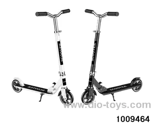 Large wheel scooter in Carton