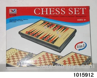 4 in 1 Chess (middle) in color box