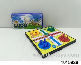 Magnetic eight-piece chess in color box