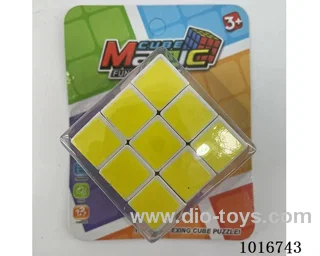 5.3cm cube in  blister