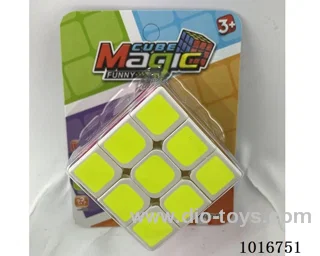 5.7cm cube in Blister card