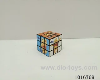 5.3cm cube in opp bag
