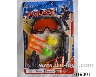 police gun set in blister card