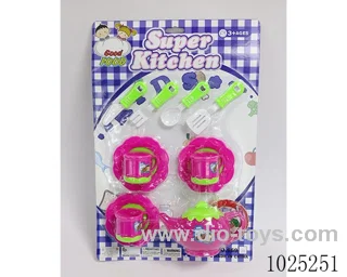 kitchen set in blister card