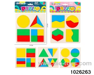 Wooden puzzle in PP bag with header
