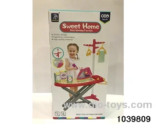 Iron + ironing bed in color box