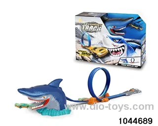 (GCC) SHARK SCENE EJECTION TRACK ALLOY CAR IN WINDOW BOX