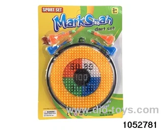 Dartboard with 4 darts in Blister card