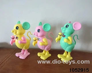 wind-up mouse in opp bag