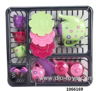 kitchen set in display box