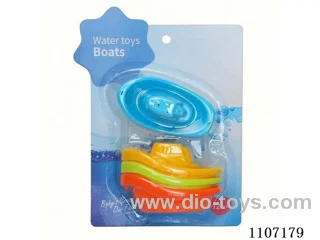 Splashing boat 4