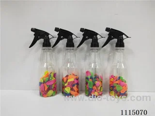 Scissors watering can for water balloons