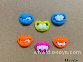 Lip Teeth