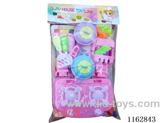 Checkers kitchenware set