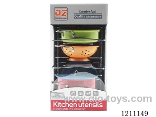 Colored stainless steel cutlery