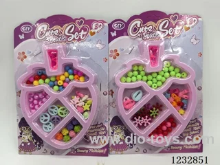 DIY Beaded Accessories (Strawberry)