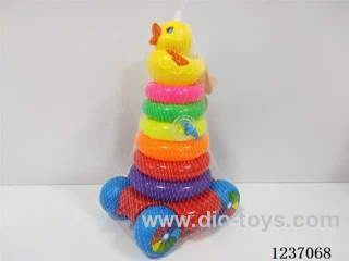 7 layers round with patterned yellow duck tractor rainbow ring