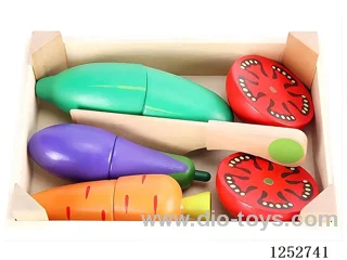 Wooden toy - Wooden Box Drinking Set