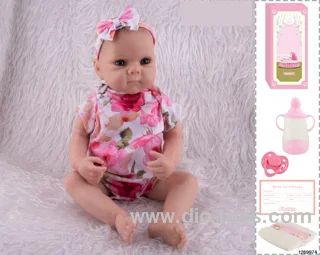 48CM Doll（Soft Rubber High-Fidelity(Hand-painted Hair, High-Quality Painting) Bottle, Magnetic Sippy Cup, Diapers, Birth card