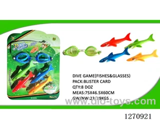 4 diving tiger sharks + diving goggles