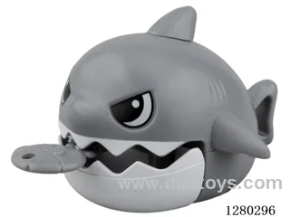 String-Pull Little Shark