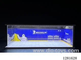 1:64 Model Car Garage Scene (Assembly Kit)