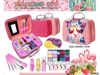 DIY Flamingo Cosmetic Bag & Nail Art Set