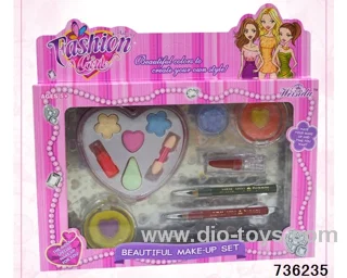 cosmetics in window box 4 sets mixed loading
