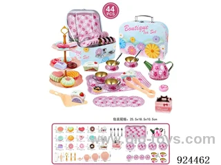 TEA SET IN GIFT BOX