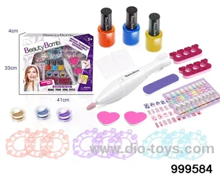 Manicure Kits in window box