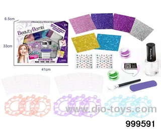 Manicure Kits in window box