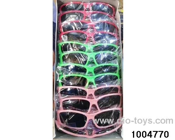 glasses in white box