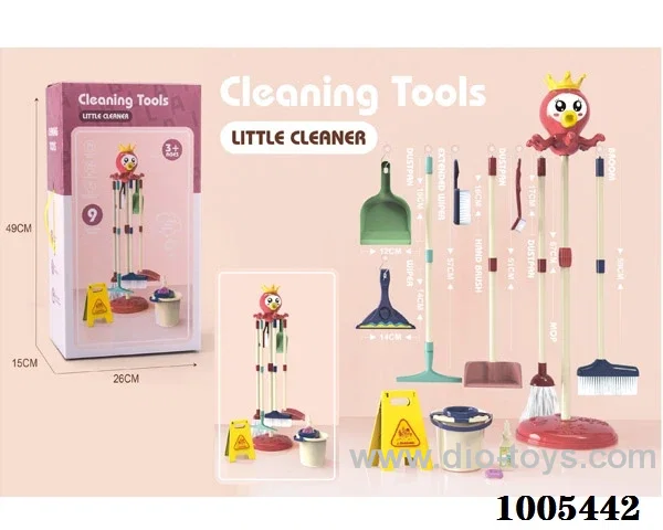 Cleaning tool set in color box