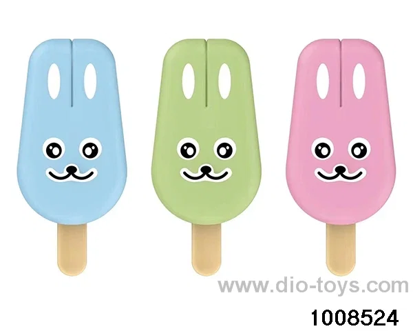 Popsicle water gun in blister