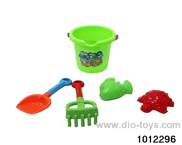 beach toys in Net bag