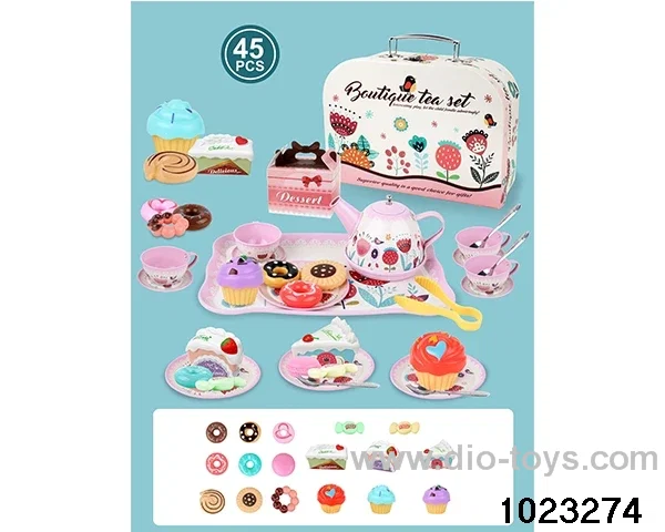 Tea Set + Dessert in Gilf box