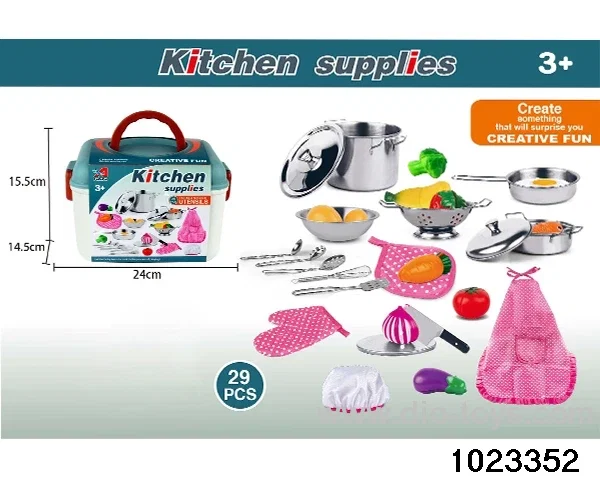 Stainless steel tableware in Plastic box