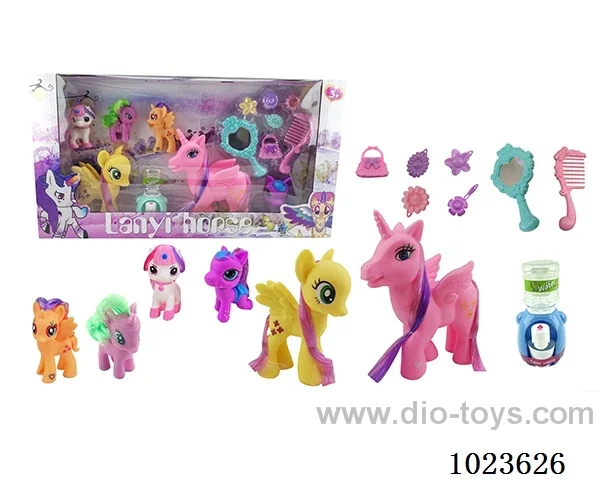 6pcs rubber horses with a Water dispenser in window box