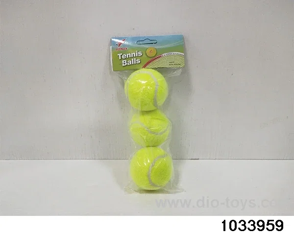 Tennis balls in poly bag header