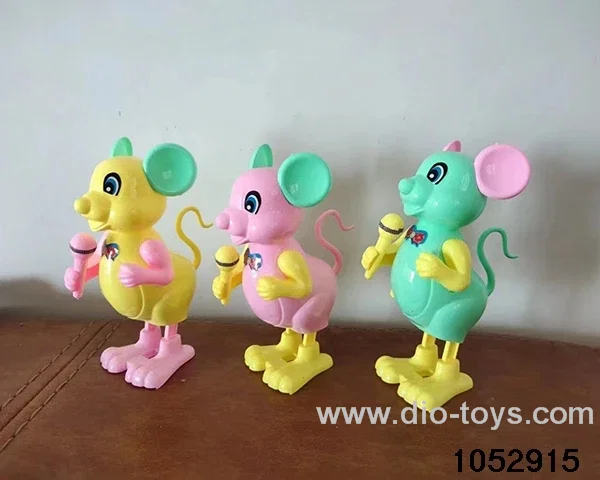 wind-up mouse in opp bag