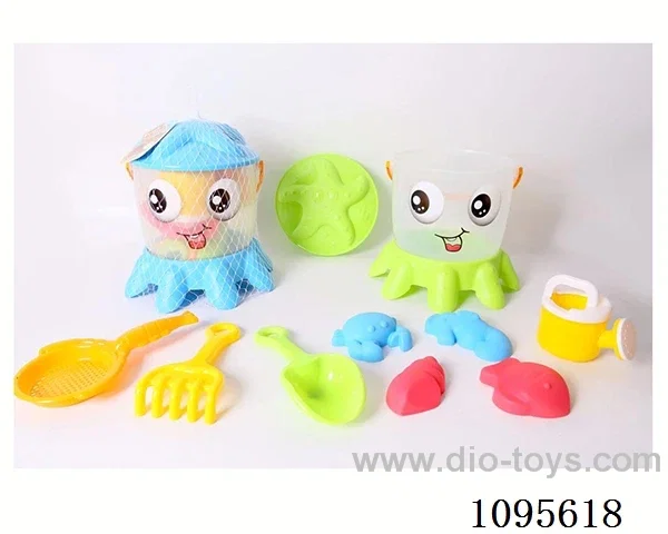 OCTOPUS WITH EXPRESSION OF BEACH BUCKET