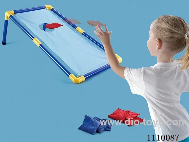 Beanbag throw