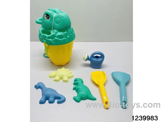 8 pcs beach toys in hangtag
