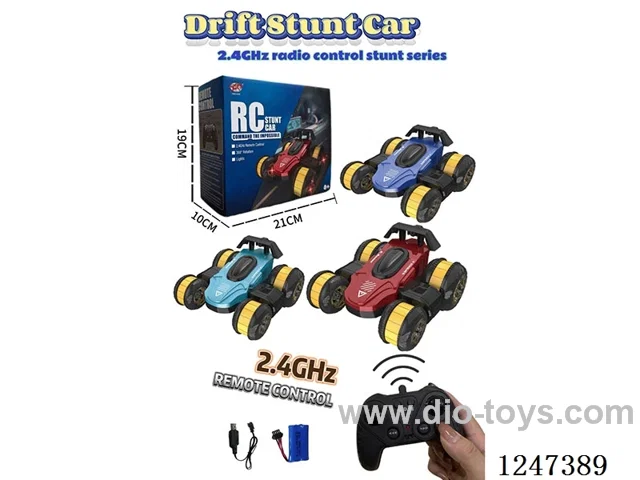 2.4G tumbling RC stunt car with light included battery