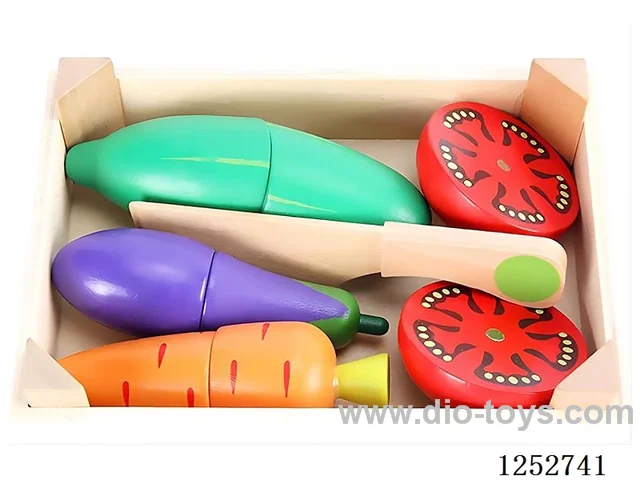 Wooden toy - Wooden Box Drinking Set
