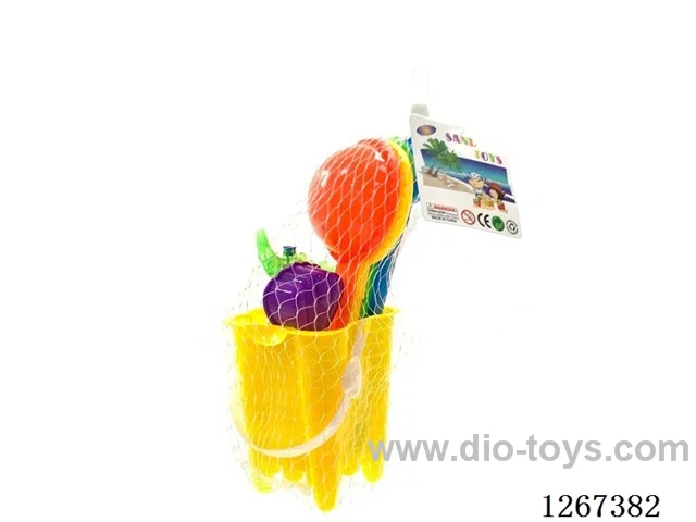Beach toys + water gun