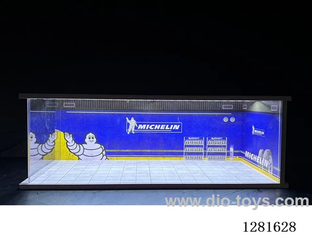 1:64 Model Car Garage Scene (Assembly Kit)