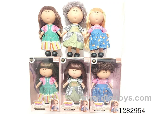 10-inch Vinyl Potato Doll - Random Hair Color Combinations