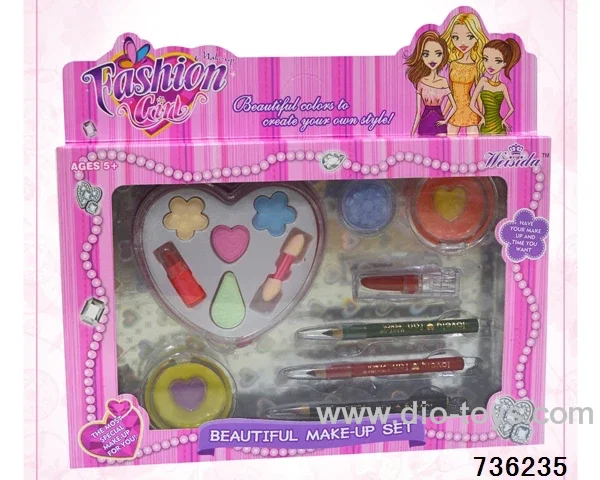 cosmetics in window box 4 sets mixed loading