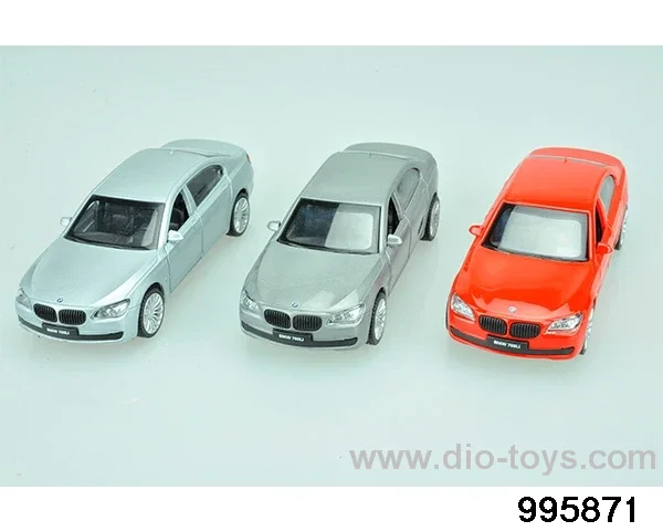 1:46 BMW 760 LI in window box